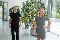 Prof. Dr. Ralf Hohlfeld und Isabel Käsbauer, die das Projekt auf Seiten der Studierenden koordiniert hat. Valentin Brandes Universität Passau