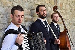 West Sound Story Mai - Trio Nerses