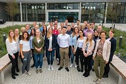 Azubistart in Bochum: Sabine Thiede, Ausbildungsleiterin bei Vonovia, begrüßt rund 30 Azubis in der Zentrale