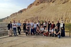 Die jordanisch-deutsche Gruppe bei einer Exkursion in Jordanien