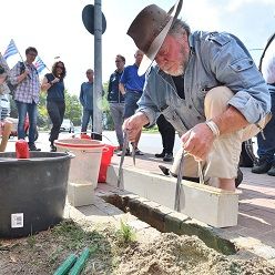 Stolpersteine Stolperschwelle 