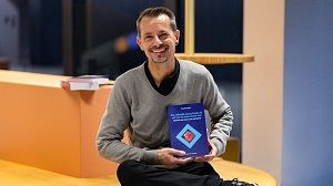 apl. Prof. Dr. Kay Herrmann von der TU Chemnitz forscht zum Verständnis der Realität und hat dazu ein neues Sachbuch vorgelegt. Niklas Schindler TU Chemnitz