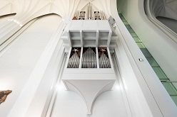 Die Schwalbennestorgel im Paulinum – Aula und Universitätskirche St. Pauli wird in diesen Tagen vollendet.  Christian Hüller