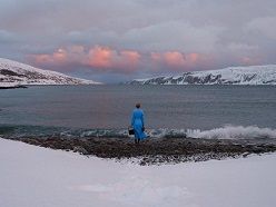 NORD / Eiswürfel I, 2023  Jan Philip Scheibe  Swaantje Güntzel, Foto Jan Philip Scheibe, VG Bild-Kunst Bonn 2023