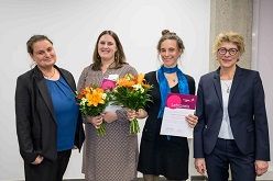 Verleihung Lehrpreis 2023, v.li.Prorektorin Stefanie Engler, Mareike Ochs, Anke Stallwitz, Rektorin Renate Kirchhoff  Marc Doradillo