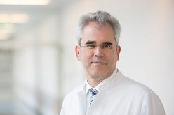 Prof. Dr. med. Ulrich Laufs, Mitglied im Wissenschaftlichen Beirat der Deutschen Herzstiftung, Direktor der Klinik und Poliklinik für Kardiologie am Universitätsklinikum Leipzig  Foto: Universitätsklnikum Leipzig