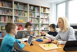 Professorin Julia Knopf von der Universität des Saarlandes will Schulkinder zum Lesen motivieren. Die Didaktikerin ist Spezialistin für digitale Lehr- und Lernangebote.  Alex Becher