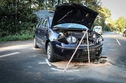 Einen Schwerverletzten und 8.000 Euro Schaden forderte ein Unfall in Höntrop.