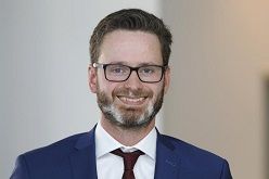 Preisträger Alexander Bartelt sucht nach Schlüsselmechanismen im menschlichen Stoffwechsel, um Krankheiten wie Fettleibigkeit, Diabetes und Atherosklerose besser behandeln zu können.