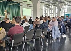 Dr. Martin Fischer referiert über akustische Anforderungen bei der Fahrwerksentwicklung  Christina Nolte  EAH Jena