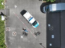 Nachstellung eines Fahrradunfalls am Campus der Universität Koblenz: Forschende des Instituts für Computervisualistik beschäftigen sich mit innovativen Möglichkeiten der Unfallrekonstruktion.  Quelle: Bild: Universität Koblenz