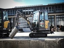 So sieht der gestohlene Mini-Bagger aus.