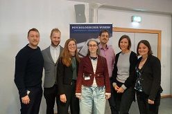 Das KLARpsy-Team (v.l.n.r.): Pawel Nuwaltzew, Marc René Jonas, Dr. Marlene Stoll, Tina Trillitzsch, Dr. Martin Kerwer, Gesa Benz und Dr. Anita Chasiotis.  Bettina Leuchtenberg  ZPID